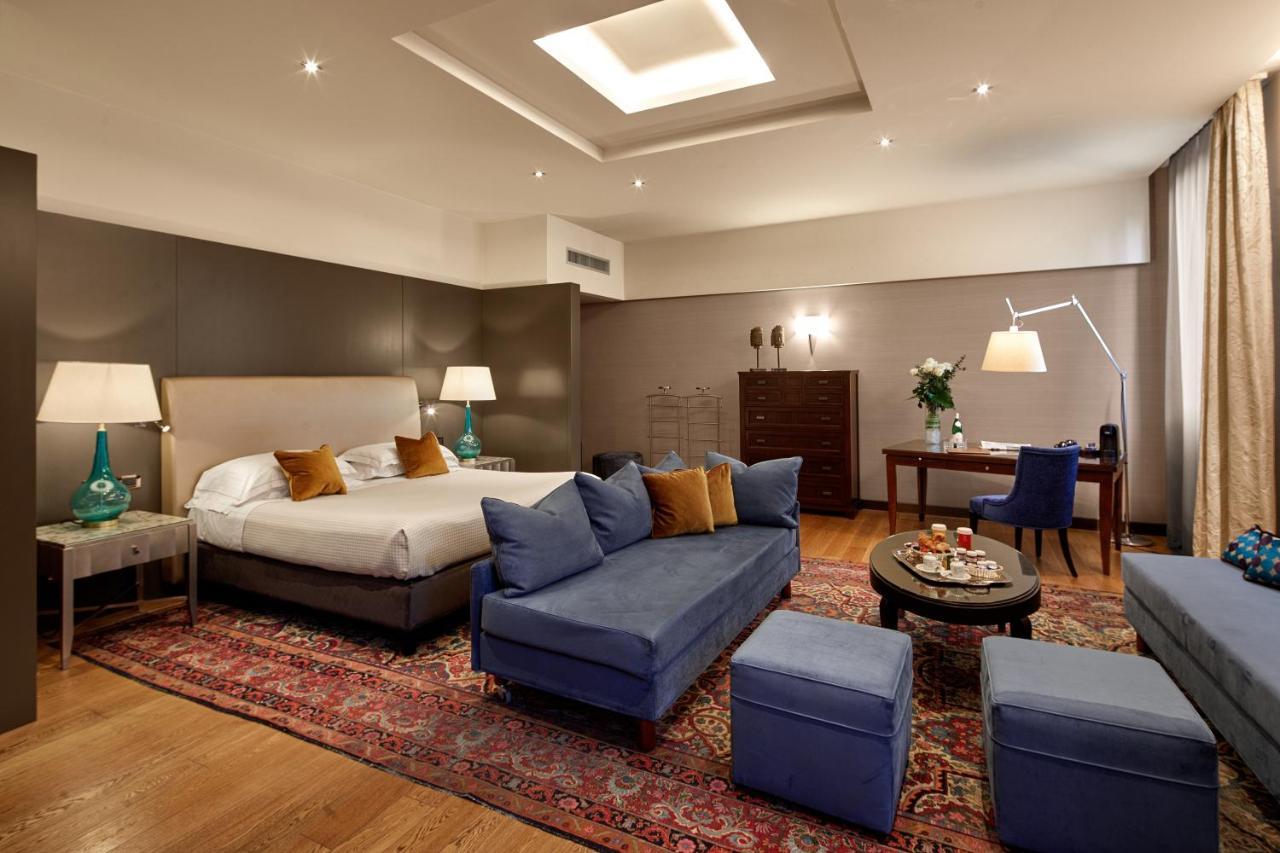 Hotel Accademia Verona Bagian luar foto