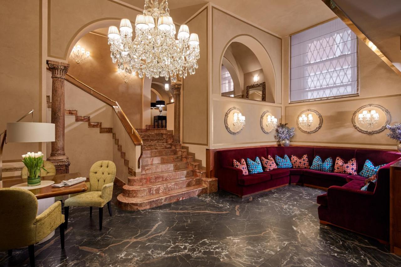 Hotel Accademia Verona Bagian luar foto