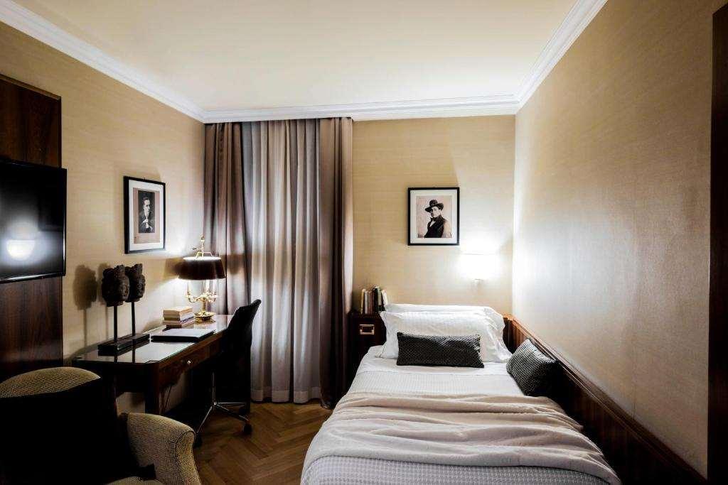 Hotel Accademia Verona Bagian luar foto
