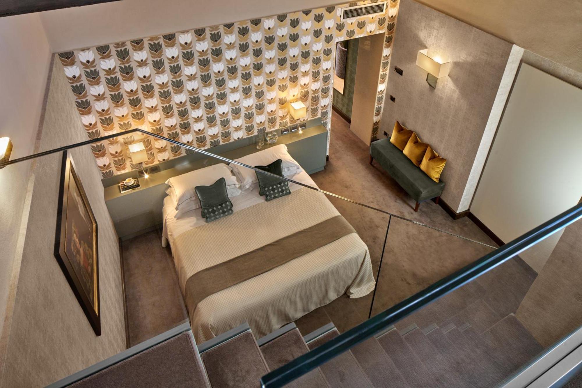 Hotel Accademia Verona Bagian luar foto