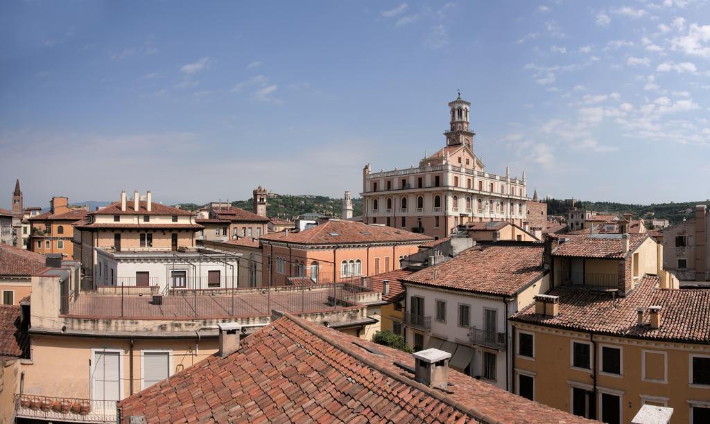 Hotel Accademia Verona Bagian luar foto