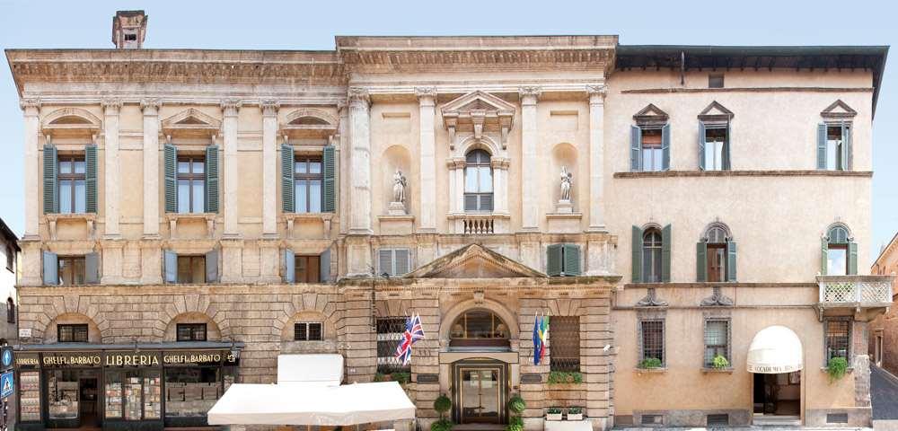 Hotel Accademia Verona Bagian luar foto